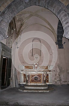Napoli Ã¢â¬â Altare sinistro della Chiesa di San Giovanni a Mare photo